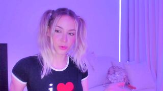 KimTylor_ Porn Video Record: voyeur, strip, max, satin, fingerass