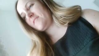 JustLily Porn Video Record: doublepenetration, cum, bigdick, handjob, longhair