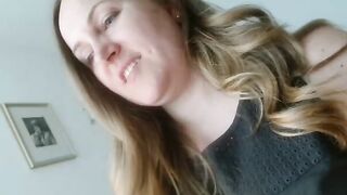 JustLily Porn Video Record: doublepenetration, cum, bigdick, handjob, longhair