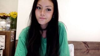 Miss_emiko Porn Video Record: feets, baldpussy, asshole, mature