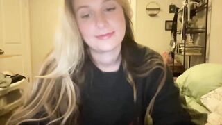 Amateurblonde Porn Video Record: twerk, toys, fountainsquirt, special, squirt