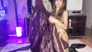 katanacakes Porn Video Record: conversation, striptease, brunette, tall, ohmibod