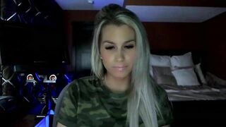 Cora9 Porn Video Record: hotgirl, twerking, goddess, single, jeans