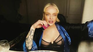 DollyDelores Porn Videos - blonde, natural, naughty, sexy, Shavedhead