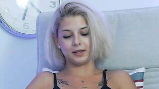 DavinaDevine1 Porn Videos - Friendly, Sexy lips, Happy, Teen, Moan