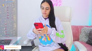 Watch ChloeHarper_ Webcam Porn Video [Stripchat] - shower, upskirt, best-teens, oil-show, cheap-privates-white