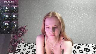 Emily_siu New Porn Video [Stripchat] - striptease-white, dirty-talk, cam2cam, hd, twerk-teens