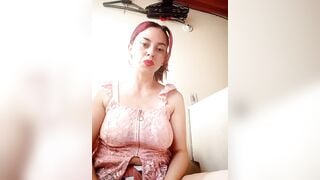 flor_loves New Porn Video [Stripchat] - twerk-milfs, curvy-milfs, cam2cam, curvy, topless-milfs