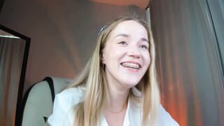 a_m_e_l_i_a New Porn Video [Chaturbate] - new, shy, skinny, teen, braces