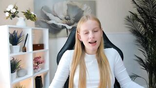 maidabarfield Hot Porn Video [Chaturbate] - new, young, shy, 18, blonde