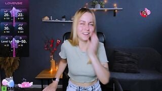 mary_mooore Webcam Porn Video [Stripchat] - kissing, fingering-white, camel-toe, lovense, twerk