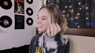 darleneferran Camgirl Porn Video [Chaturbate] - new, shy, 18, blonde, bigboobs