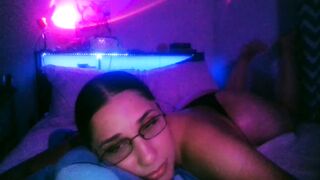 queenouid New Porn Video [Chaturbate] - coloredhair, live, model, shower