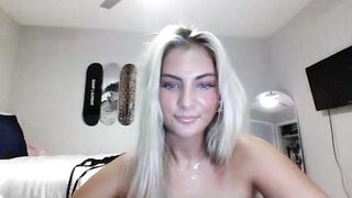 lovelyaveryy Camgirl Porn Video [Chaturbate] - homemaker, yoga, bj, sensual