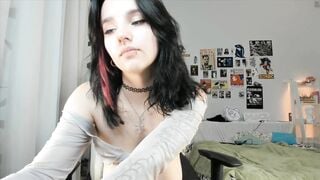 Watch vivian_qwerty Leaked Porn Video [Chaturbate] - bigtits, 18, squirt, bigboobs, braces