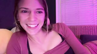 Watch oliviahansleyy Camgirl Porn Video [Chaturbate] - feet, bigass, natural, teen