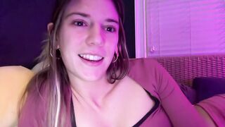 Watch oliviahansleyy Camgirl Porn Video [Chaturbate] - feet, bigass, natural, teen