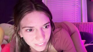 Watch oliviahansleyy Camgirl Porn Video [Chaturbate] - feet, bigass, natural, teen