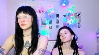 Pizdadrozda2_0 Top Porn Video [Stripchat] - fingering, brunettes-young, facesitting, cosplay, handjob