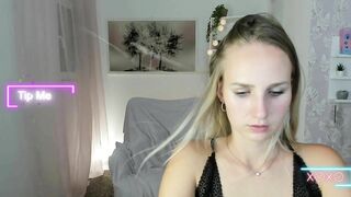 Amy_Rea18 Porn Videos - shaved, young, thin, dance, smile