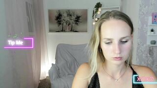 Amy_Rea18 Porn Videos - shaved, young, thin, dance, smile