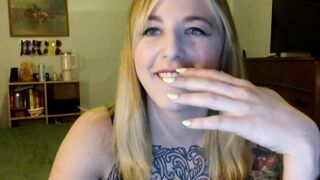 Shy_sophia2 Porn Videos - lingerie, piercings, blue eyes, shy, smart