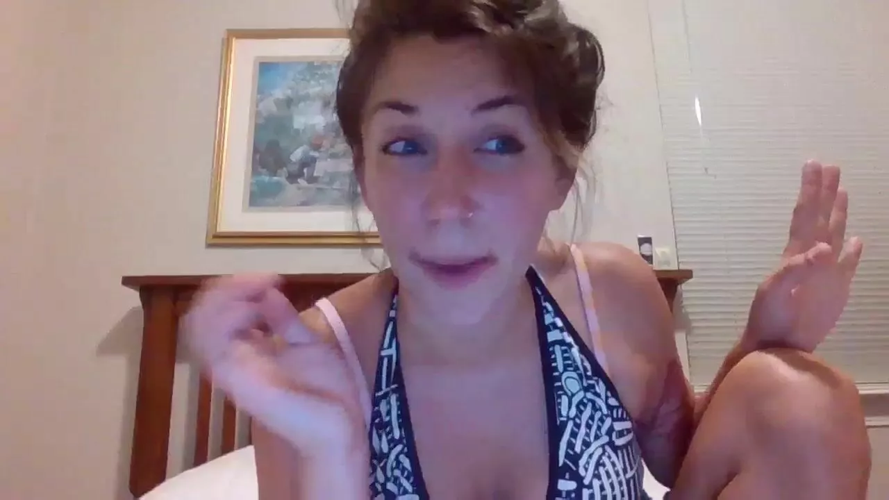 BitchinBeth Porn Videos - nice smile, Athletic, Big Tits, curvy, friendly