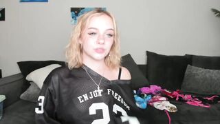 kennedykkay Camgirl Porn Video [Chaturbate] - college, firsttime, new, blonde