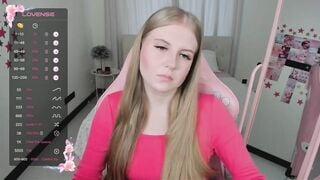 Miss_Esmiie Leaked Porn Video [Stripchat] - petite, couples, dirty-talk, nylon, cheap-privates-teens