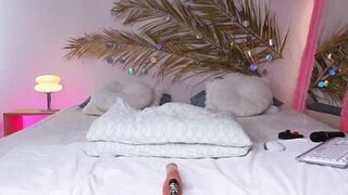 _ho11y_ New Porn Video [Chaturbate] - feet, fuckmachine, anal, blonde, bigboobs