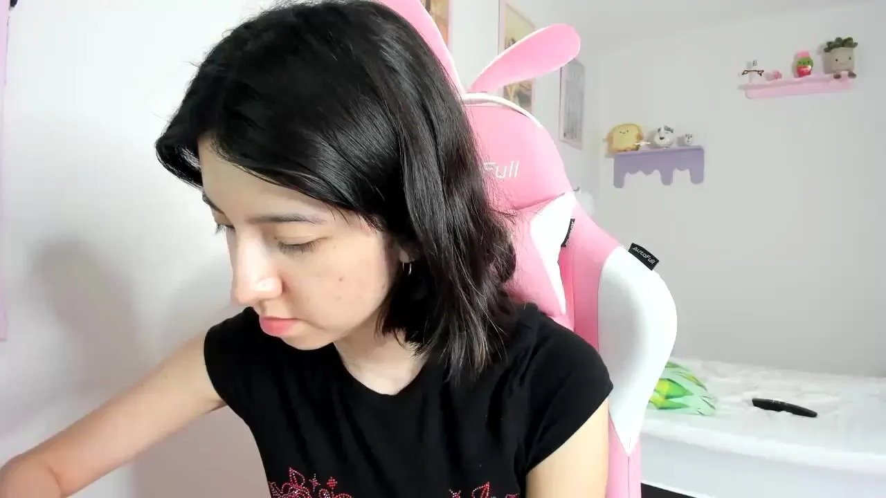 Cherrycute666 Porn New Videos [MyFreeCams] - pussy, masturbation, horny,  ass, cute