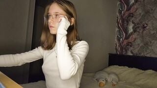 lowress Camgirl Porn Video [Chaturbate] - glasses, new, 18, cute, pvt