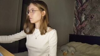 lowress Camgirl Porn Video [Chaturbate] - glasses, new, 18, cute, pvt