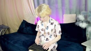 Watch nicole_hiness Hot Porn Video [Chaturbate] - new, smalltits, shy, 18, skinny