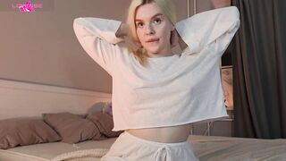 fantastic_vibe Hot Porn Video [Chaturbate] - new, shy, young, 18, blonde