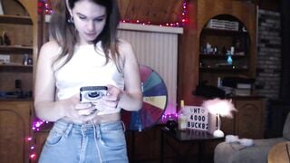 Kare_Free Porn New Videos [MyFreeCams] - classic rock, sweet, dancing, petite, genuine