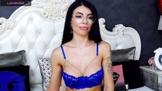 Tesa000 Porn Private Videos [MyFreeCams] - muscles, long hair, brunette, legs, romantic