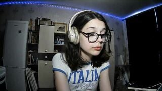 alodieherlan Camgirl Porn Video [Chaturbate] - new, shy, 18, brunette, cute