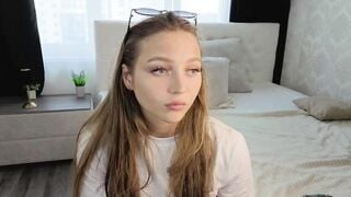 katrinrobins Hot Porn Video [Chaturbate] - new, bigass, littleboobs, shy, cute