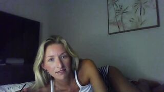 Watch emmybunnyx Leaked Porn Video [Chaturbate] - tall, milkyboobs, tights, lady