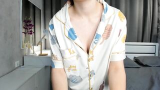 Watch taitebeverley Camgirl Porn Video [Chaturbate] - new, shy, 18, teen, bigboobs