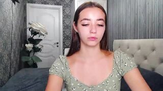 EmeraldLilyyy Porn HD Videos [MyFreeCams] - tips, romantic, student, great, intelligent