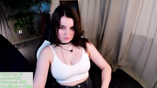 Watch reinval Camgirl Porn Video [Chaturbate] - new, shy, 18, nonude, bigboobs