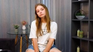 janinawaananen Camgirl Porn Video [Chaturbate] - new, natural, shy, 18, teen