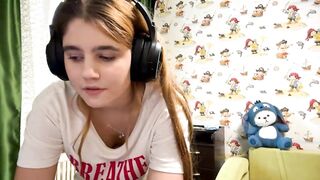 tenishamilin Camgirl Porn Video [Chaturbate] - new, shy, 18, blond, cute
