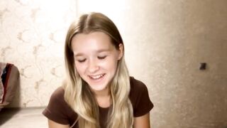 miahavlicek New Porn Video [Chaturbate] - new, shy, 18, blonde, skinny