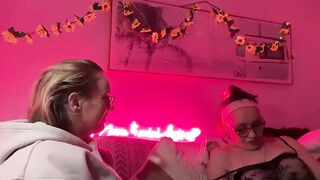 mumandminidesires Camgirl Porn Video [Chaturbate] - showoil, squirt, swim, panties