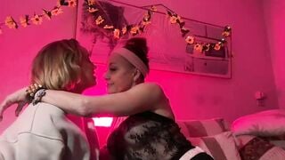 mumandminidesires Camgirl Porn Video [Chaturbate] - showoil, squirt, swim, panties