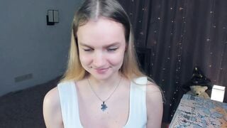moonperedz Camgirl Porn Video [Chaturbate] - new, shy, 18, teen, bigboobs