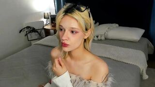 velvydream Camgirl Porn Video [Chaturbate] - new, shy, 18, skinny, teen